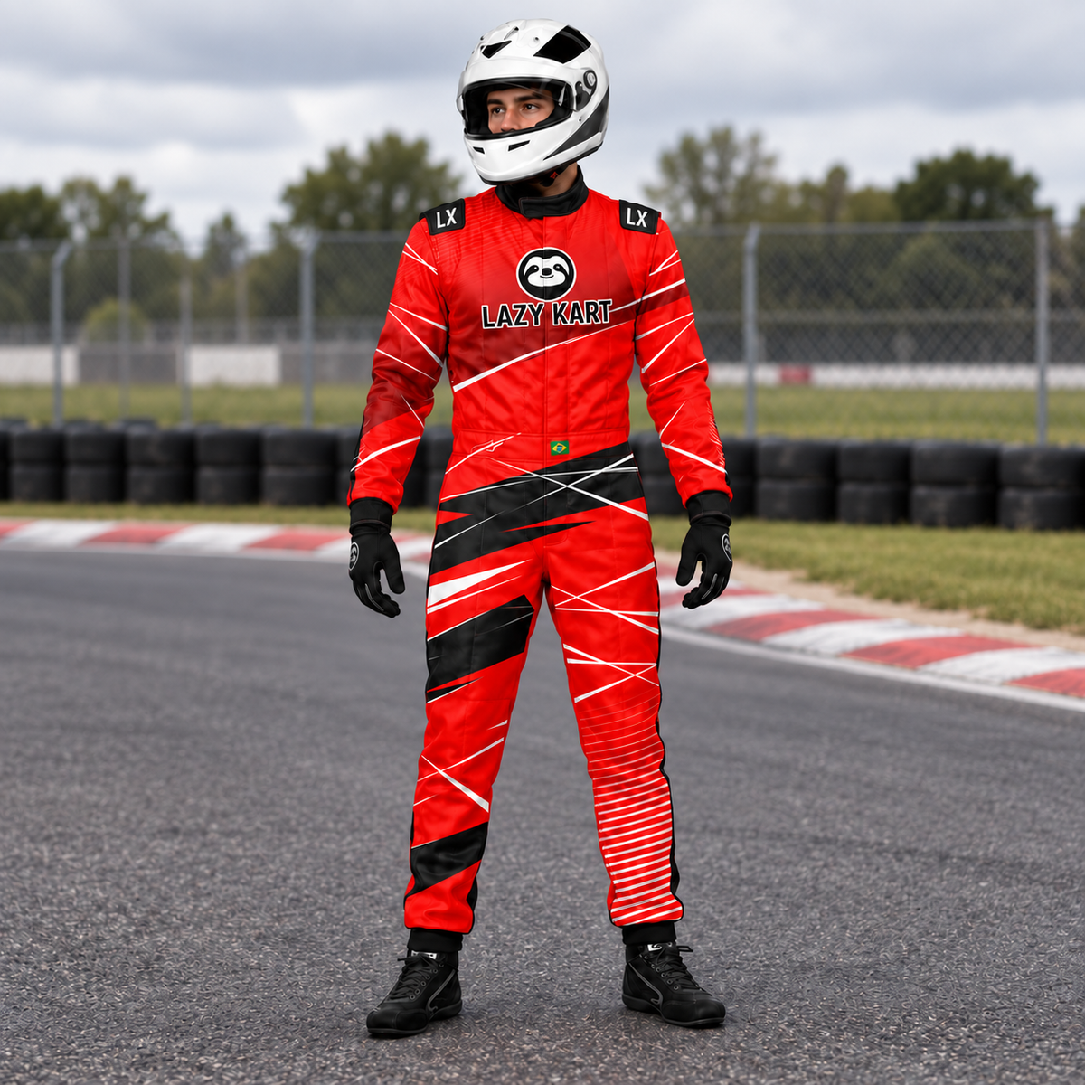 Macacao First Vermelho na pista